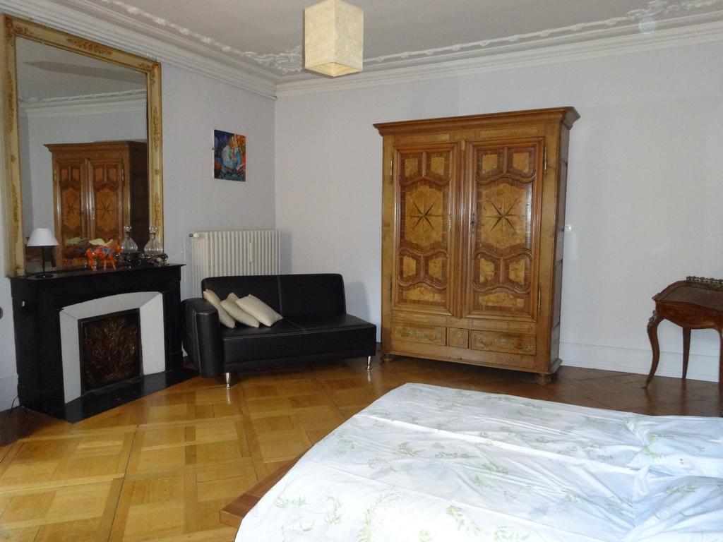 Les Serruriers - Appartement Spacieux Avec Terrasse & Parking Estrasburgo Exterior foto