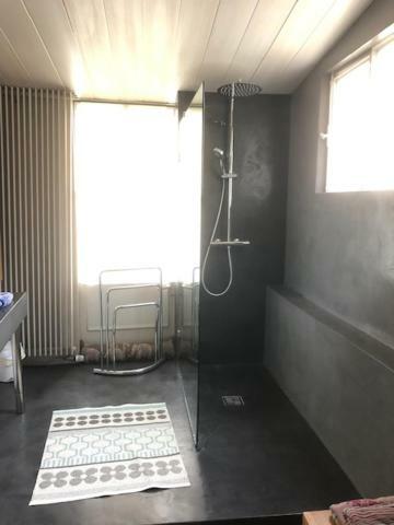 Les Serruriers - Appartement Spacieux Avec Terrasse & Parking Estrasburgo Exterior foto